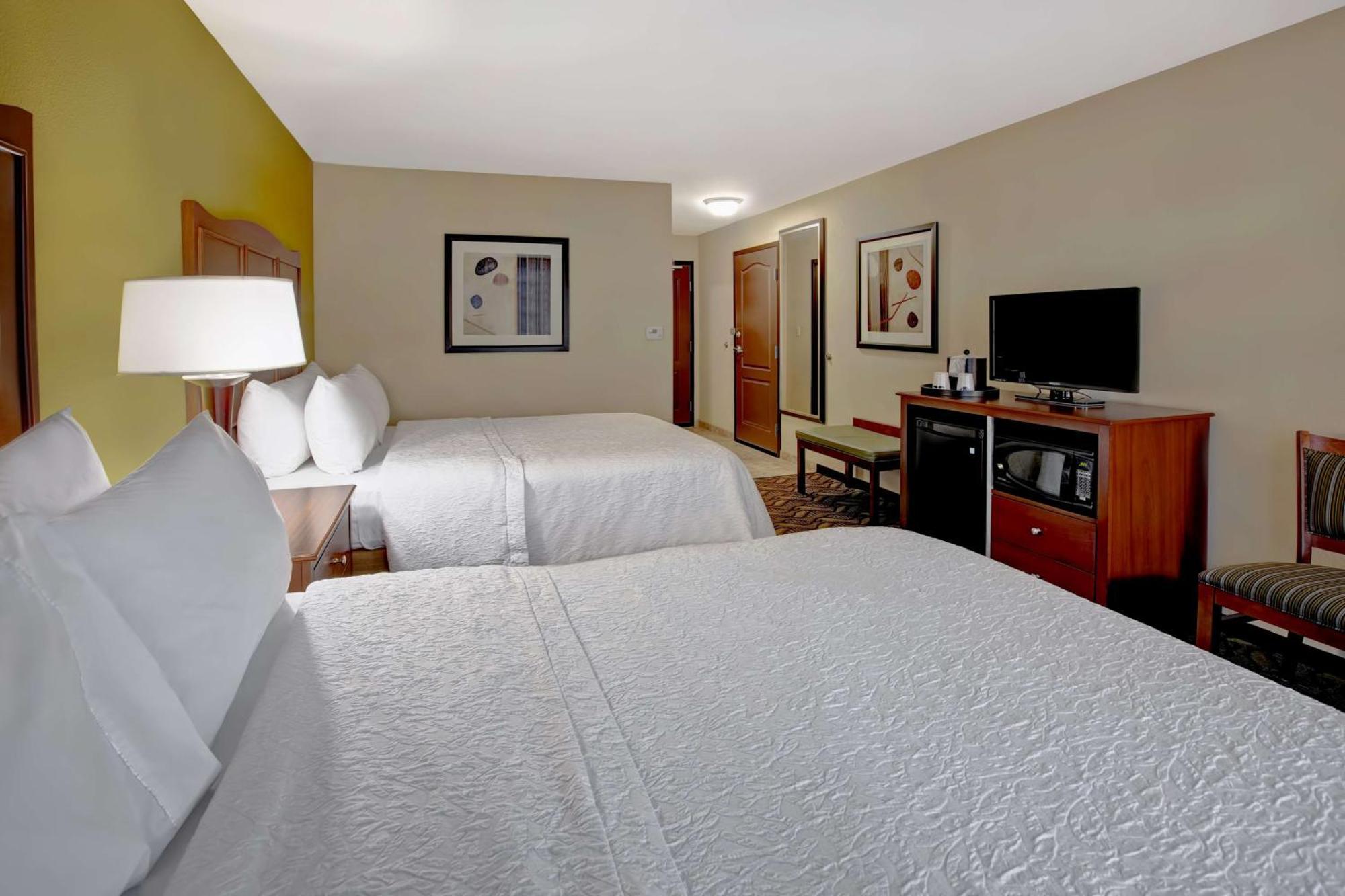 Hampton Inn Dekalb - Near The University Exterior foto
