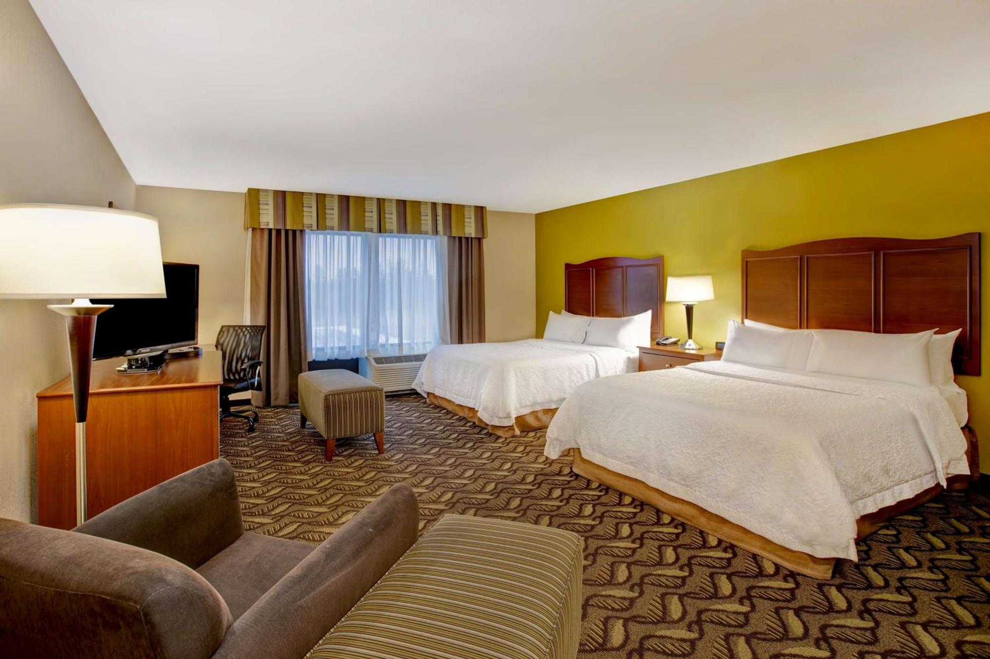 Hampton Inn Dekalb - Near The University Exterior foto